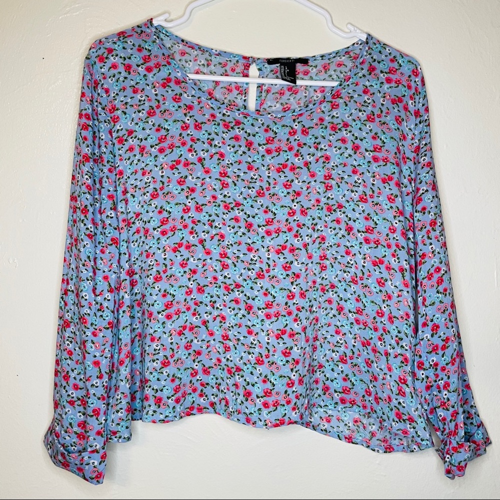 Forever21 Light blue floral crop top